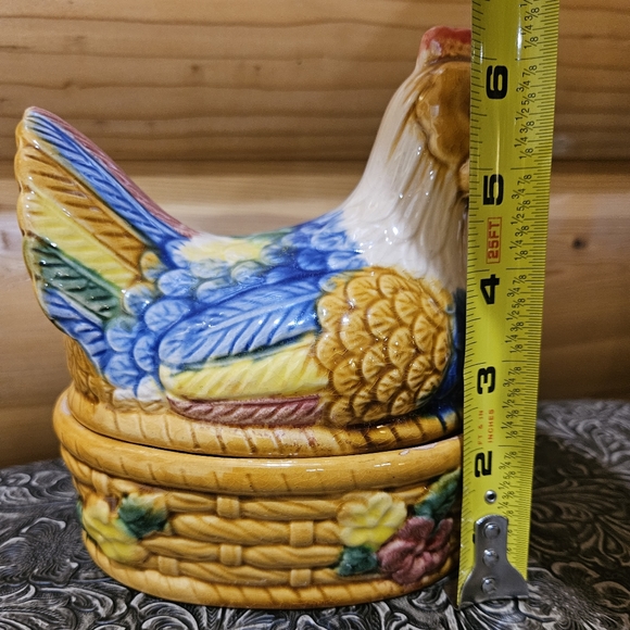 Ceramic Nesting Chicken - Picture 3 of 5